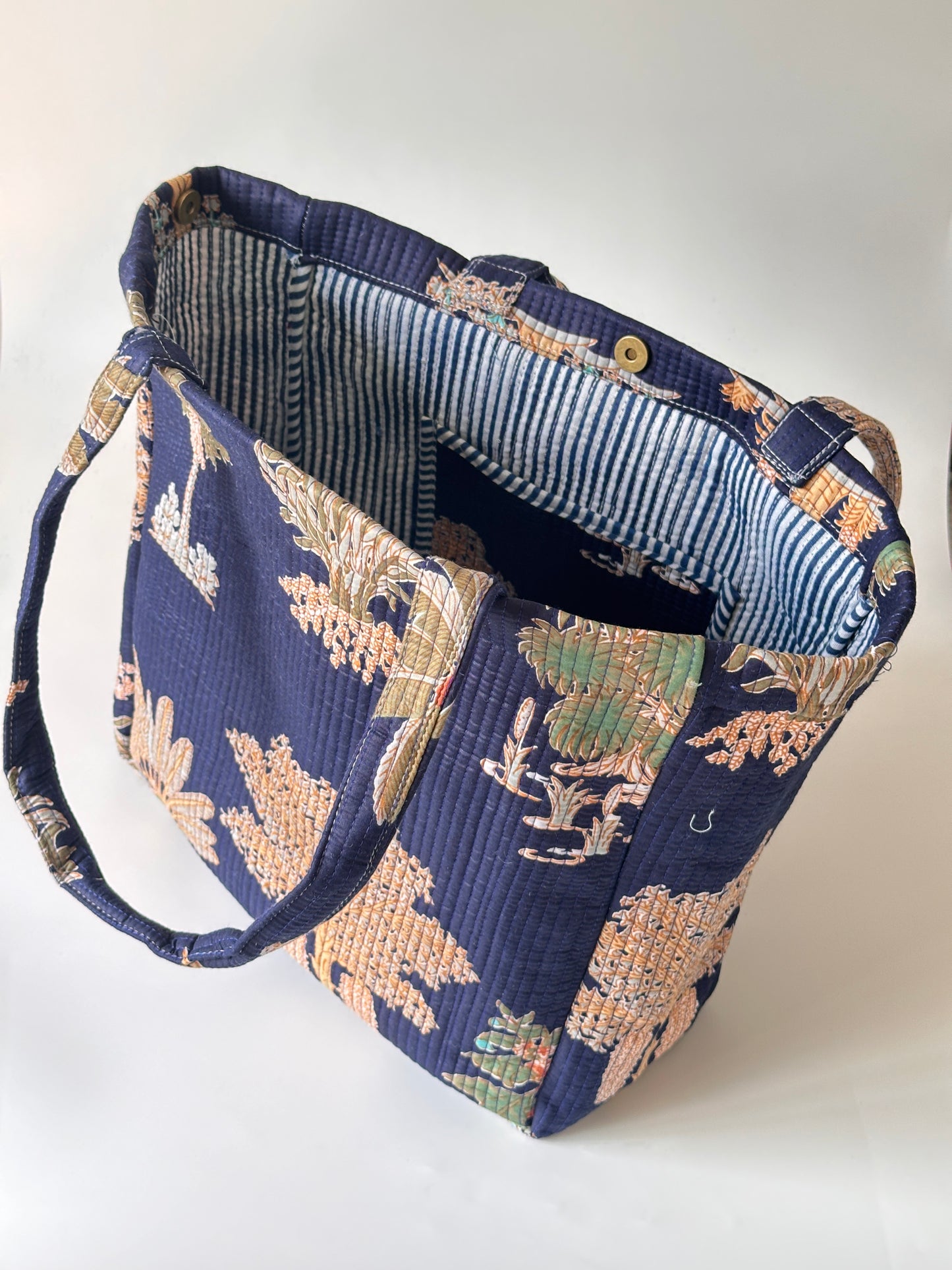 Indigo Desert Round Tote